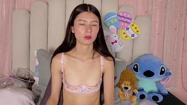 SweetRenata  online show from 04/22/26, 12:07