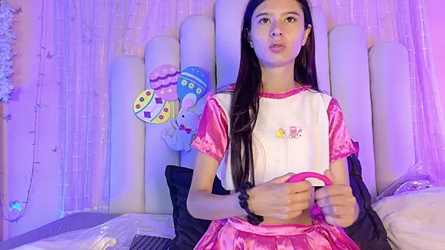 Snapshot of SweetRenata_ chatting on 06/13/26, 11:41 SweetRenata online show from 06/13/26, 11:41