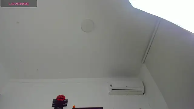 Snapshot of ChocoBunny1 chatting on 10/25/25, 03:58 ChocoBunny1 online show from 10/25/25, 03:58