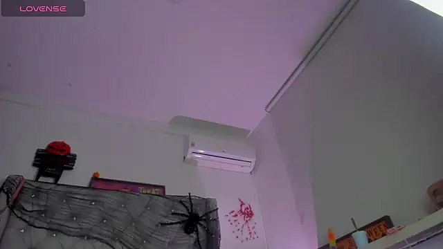 Snapshot of ChocoBunny1 chatting on 10/27/25, 02:59 ChocoBunny1 online show from 10/27/25, 02:59