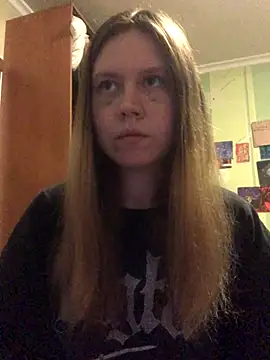 Snapshot of LunaVirelle chatting on 10/25/25, 07:52 LunaVirelle online show from 10/25/25, 07:52