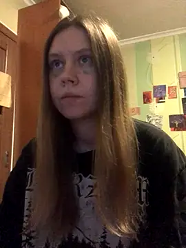 Snapshot of LunaVirelle chatting on 11/03/25, 05:25 LunaVirelle online show from 11/03/25, 05:25