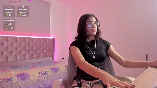 beiby glow online show from 10/11/25, 12:58