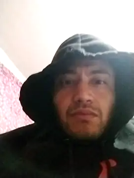 Snapshot of faxtwr chatting on 11/03/25, 10:49 faxtwr online show from 11/03/25, 10:49