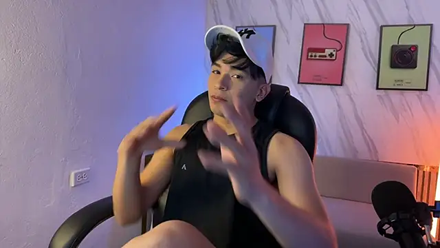 Snapshot of David_Nova chatting on 11/26/25, 01:01 David Nova online show from 11/26/25, 01:01