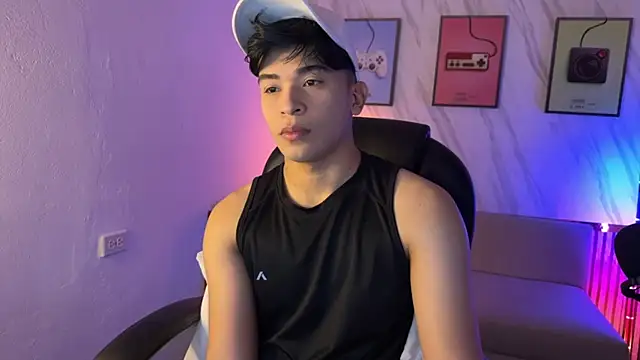 Snapshot of David_Nova chatting on 12/21/25, 12:56 David Nova online show from 12/21/25, 12:56