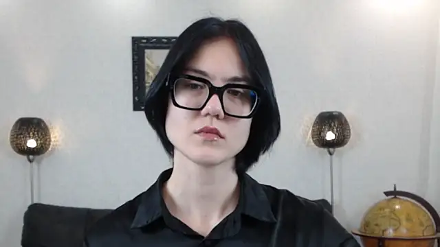 Snapshot of Marie_Fitch chatting on 11/14/25, 05:06 Marie Fitch online show from 11/14/25, 05:06