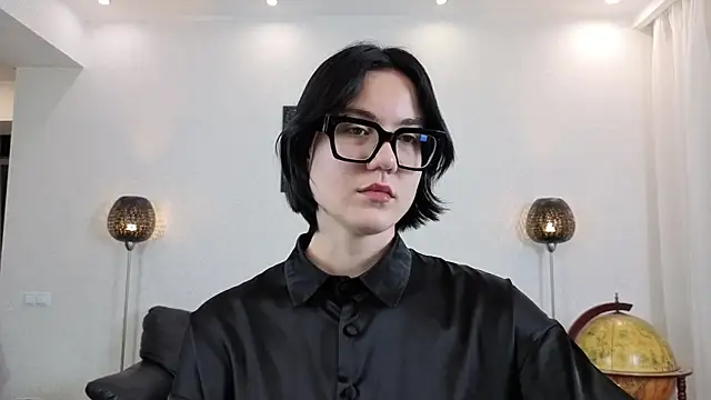 Snapshot of Marie_Fitch chatting on 12/22/25, 11:35 Marie Fitch online show from 12/22/25, 11:35