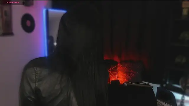 Snapshot of miiaa_stone chatting on 10/20/25, 04:57 miiaa stone online show from 10/20/25, 04:57