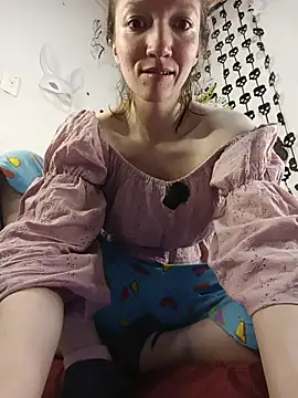 Lucy colee online show from 10/24/25, 12:23