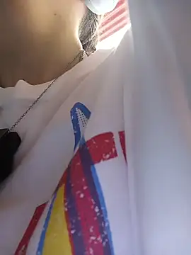 Lucy colee online show from 12/22/25, 04:04