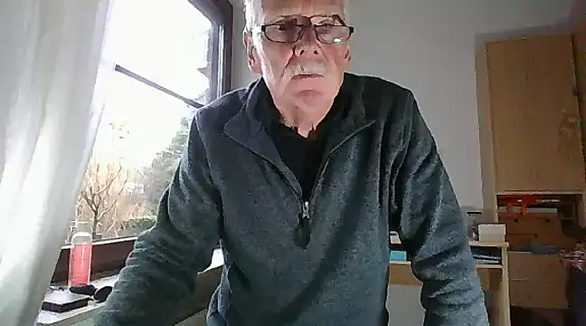 Snapshot of super-snoopy chatting on 01/05/25, 09:26 super-snoopy online show from 01/05/25, 09:26