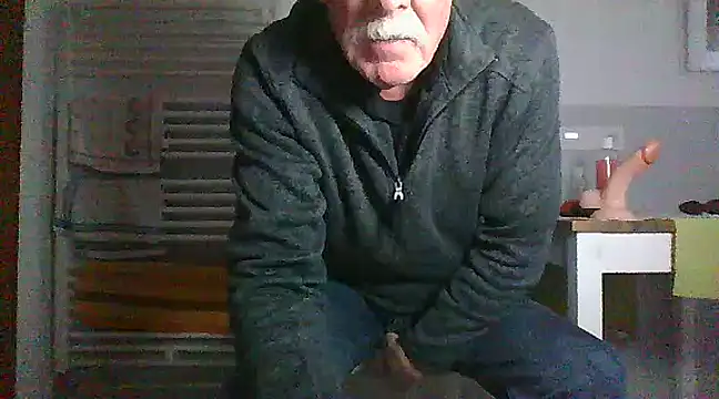 Snapshot of super-snoopy chatting on 01/12/25, 03:14 super-snoopy online show from 01/12/25, 03:14