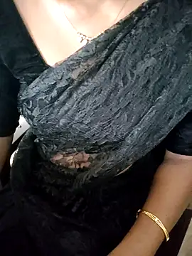 Tamilmallu-duskygirl03 online show from 11/17/25, 06:30