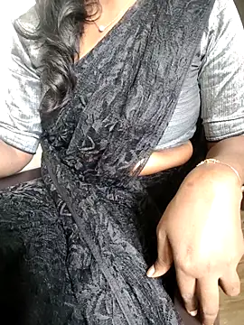 Tamilmallu-duskygirl03 online show from 11/26/25, 07:09