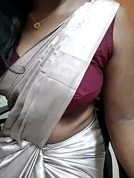 Tamilmallu-duskygirl03 online show from 03/02/26, 07:15