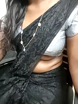 Tamilmallu-duskygirl03 online show from 04/10/26, 05:01