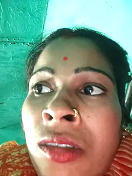 Snapshot of Co_punam chatting on 12/21/25, 02:13 Co punam online show from 12/21/25, 02:13