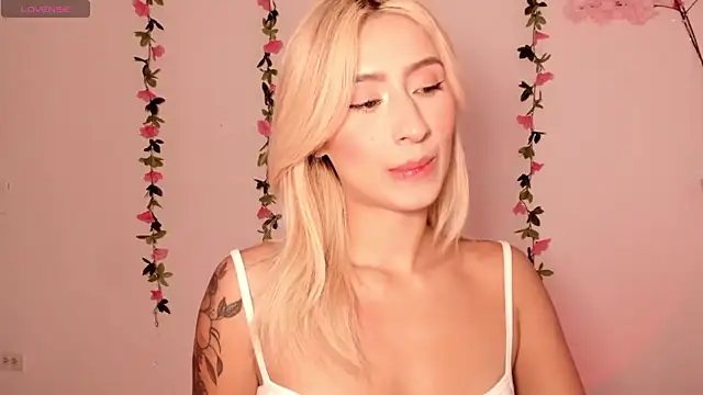 Ashleyroys 111 online show from 02/16/26, 09:00