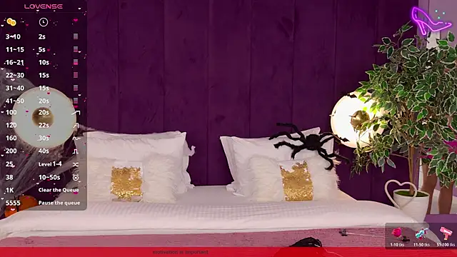 ClaireMathis online show from 10/25/25, 02:46