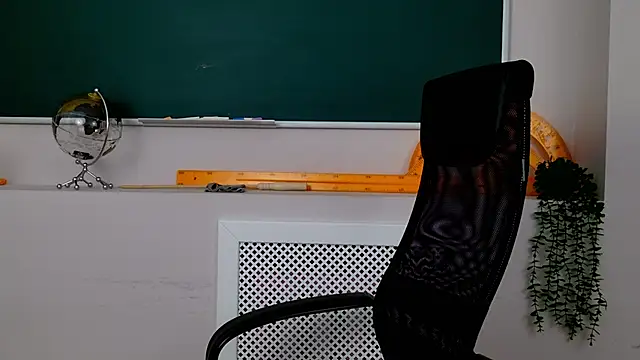 ClaireMathis online show from 01/13/26, 02:55