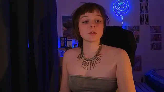 liquid0fluid0 online show from 11/01/25, 05:37