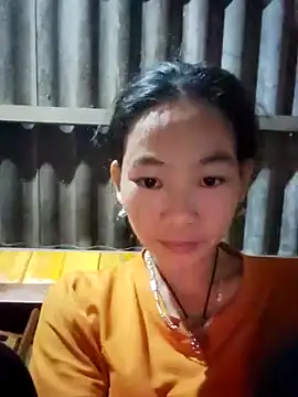 gio-thu online show from 11/30/25, 11:25