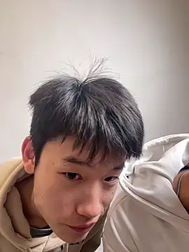 Snapshot of KK-cuteboy chatting on 11/05/25, 11:21 KK-cuteboy online show from 11/05/25, 11:21