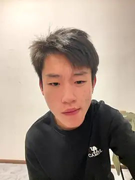 Snapshot of KK-cuteboy chatting on 11/10/25, 10:03 KK-cuteboy online show from 11/10/25, 10:03