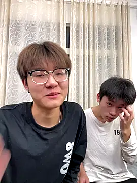 Snapshot of KK-cuteboy chatting on 11/18/25, 10:20 KK-cuteboy online show from 11/18/25, 10:20