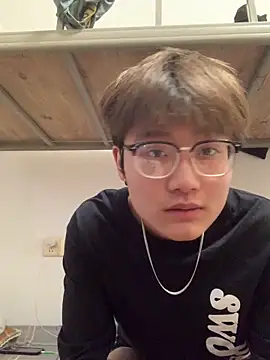 Snapshot of KK-cuteboy chatting on 11/29/25, 10:07 KK-cuteboy online show from 11/29/25, 10:07