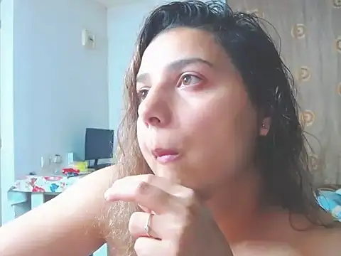 MadisonCharm online show from 04/16/26, 08:31