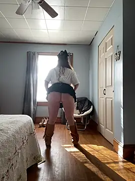 SugarMilkandHoney online show from 02/01/26, 08:40