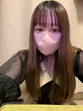 Snapshot of -Erika-00- chatting on 11/01/25, 08:27 -Erika-00- online show from 11/01/25, 08:27