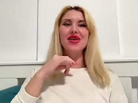 Snapshot of Ilymaris chatting on 02/26/26, 05:34 Ilymaris online show from 02/26/26, 05:34