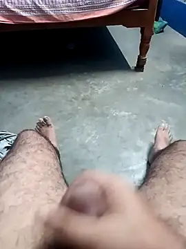 Snapshot of TrainedBend28 chatting on 10/18/25, 07:14 TrainedBend28 online show from 10/18/25, 07:14