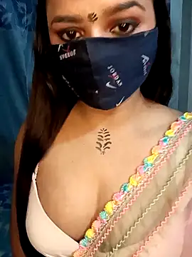 Snapshot of CUTE-567 chatting on 11/24/25, 04:51 CUTE-567 online show from 11/24/25, 04:51