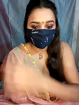 Snapshot of CUTE-567 chatting on 11/26/25, 05:03 CUTE-567 online show from 11/26/25, 05:03