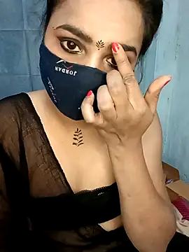 Snapshot of CUTE-567 chatting on 12/17/25, 04:02 CUTE-567 online show from 12/17/25, 04:02