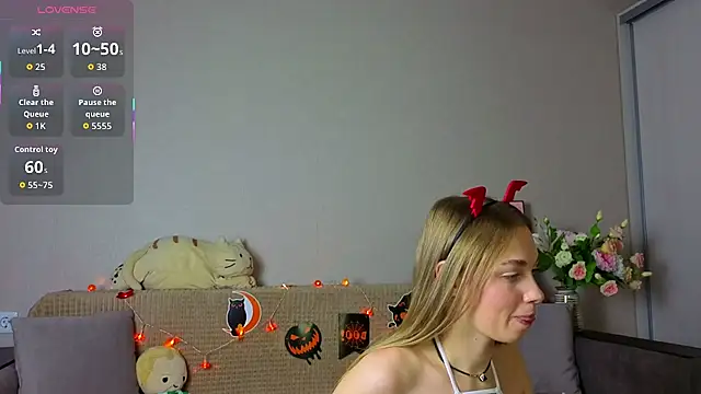 ElizaPurrr online show from 10/24/25, 11:17