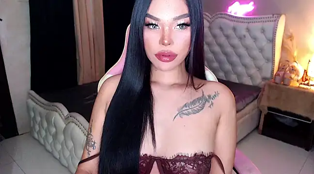 Snapshot of Maria_Bigcock chatting on 02/22/25, 08:29 Maria Bigcock online show from 02/22/25, 08:29