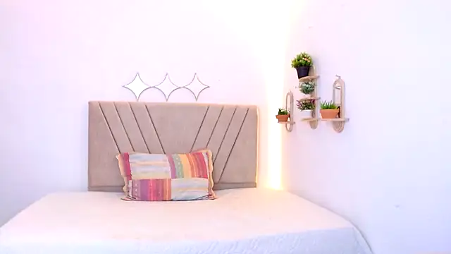 zara cute online show from 04/29/26, 05:30