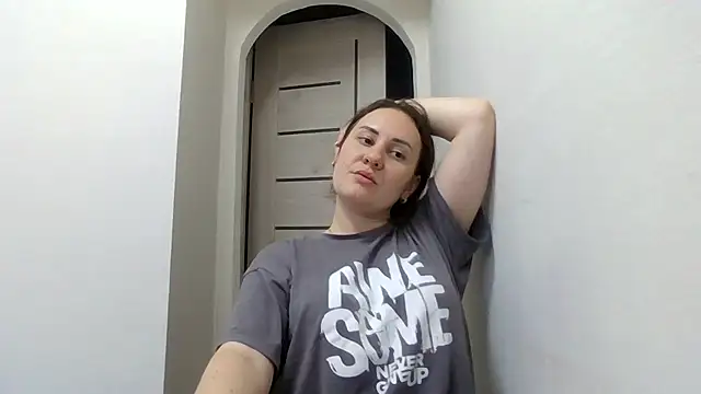 Snapshot of MeadowEyes chatting on 07/20/26, 05:26 MeadowEyes online show from 07/20/26, 05:26
