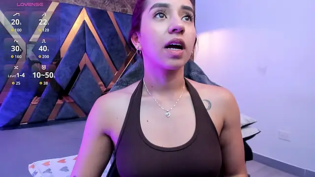 Vittoria Conti  online show from 03/31/26, 05:24