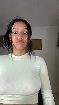 Snapshot of thepicis chatting on 12/20/25, 01:56 thepicis online show from 12/20/25, 01:56