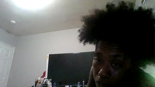 Snapshot of dezzidavill chatting on 07/23/26, 01:58 dezzidavill online show from 07/23/26, 01:58
