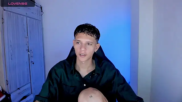 tylernova online show from 04/19/26, 03:28