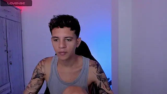 tylernova online show from 04/25/26, 03:42