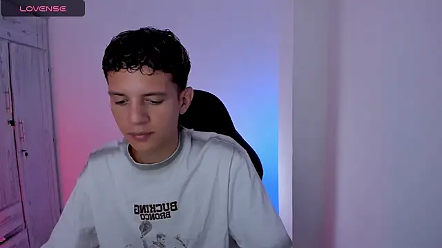 tylernova online show from 05/01/26, 03:44