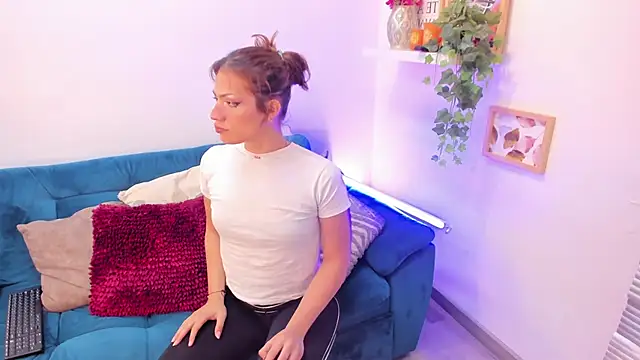 KassMonroe online show from 12/19/25, 08:27